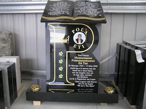 Pulpit single headstone